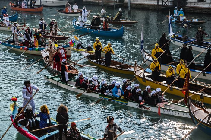 Canale Grande to największy kanał Wenecji. To tu mają odbywają się parady i największe wydarzenia na wodzie. 